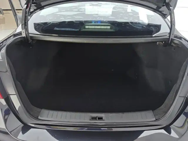 Nissan Sylphy — Фото автомобиля 4
