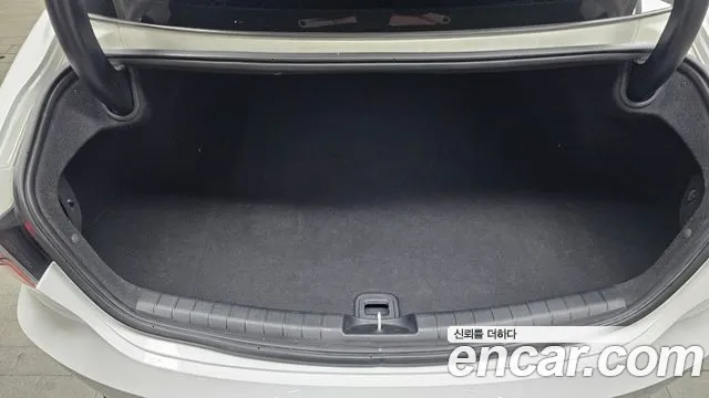 Hyundai Grandeur Новый Grandeur IG — Фото автомобиля 17