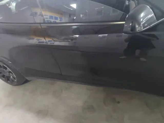 Tesla Model Y — Фото автомобиля 20
