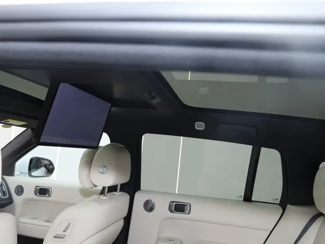 Li Auto L7 — Фото автомобиля 14