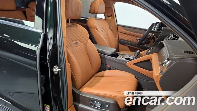 Bentley Bentayga Bentayga 4.0 V8 Azure — Фото автомобиля 12