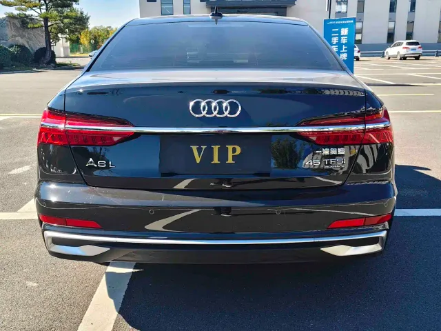 Audi A6L — Фото автомобиля 4