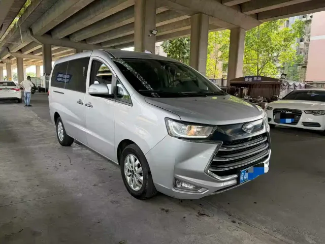 JAC Refine M4 — Фото автомобиля 3