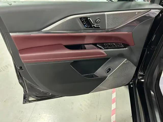 Cadillac XT5 — Фото автомобиля 4