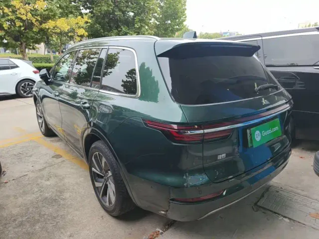 Li Auto ONE — Фото автомобиля 4