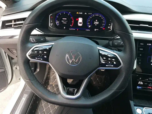 Volkswagen CC — Фото автомобиля 15