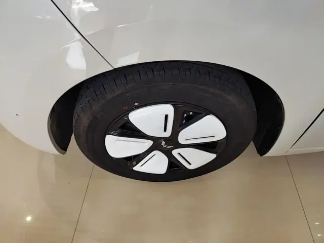 Wuling Hongguang Mini EV — Фото автомобиля 22