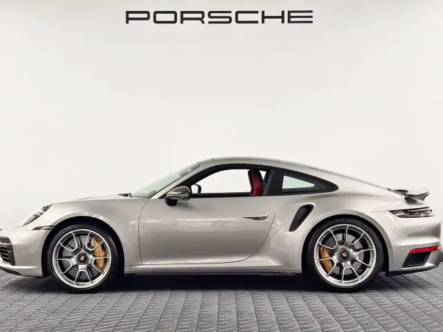 Porsche 911 — Фото автомобиля 3