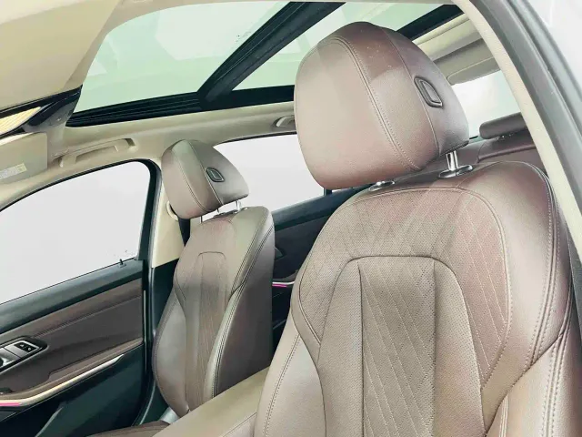 BMW 3 Series — Фото автомобиля 10