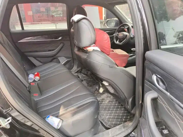 Geely Xingyue L — Фото автомобиля 11