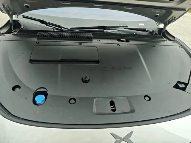 Xpeng P7+ — Фото автомобиля 19
