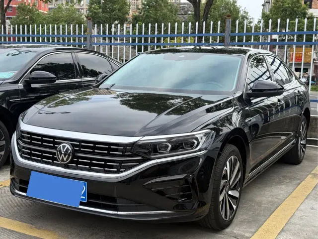 Фотография автомобиля — Volkswagen Passat