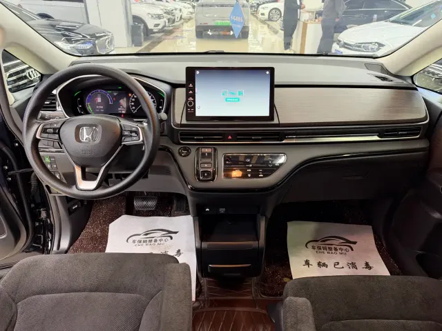 Honda Odyssey — Фото автомобиля 7