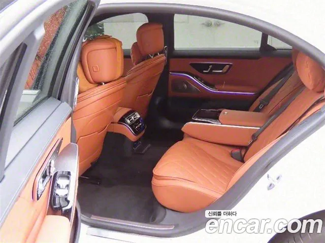 Mercedes-Benz S-Class — Фото автомобиля 14