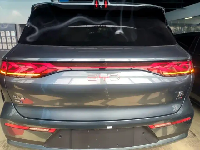 BYD Tang L — Фото автомобиля 5
