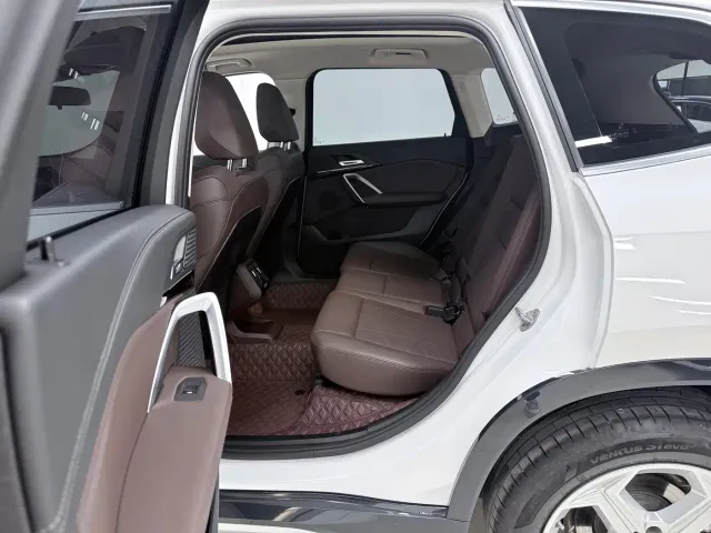 BMW X1 — Фото автомобиля 13