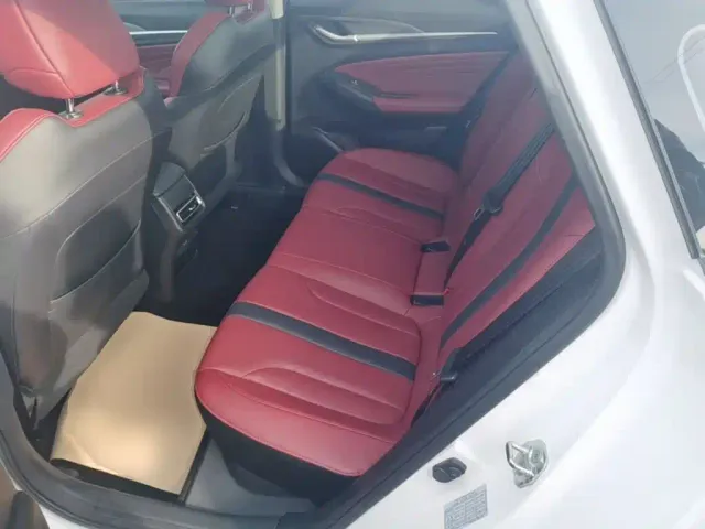 Changan Eado — Фото автомобиля 16