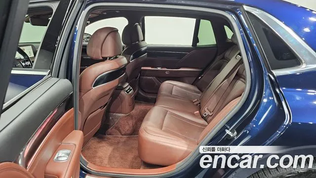 Genesis G90 Бензин 3.5 турбо AWD — Фото автомобиля 11