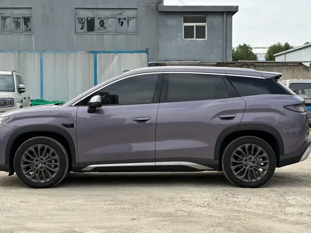 BYD Song Ultra — Фото автомобиля 7