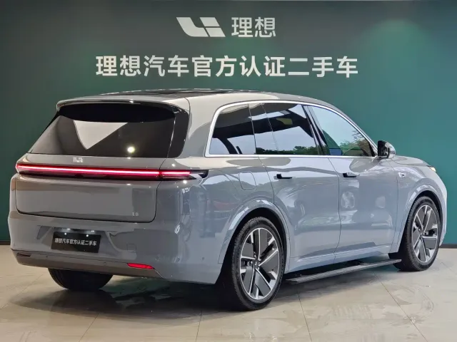 Li Auto L8 — Фото автомобиля 3