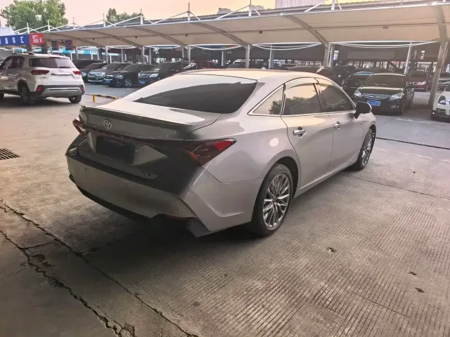 Toyota Avalon — Фото автомобиля 13