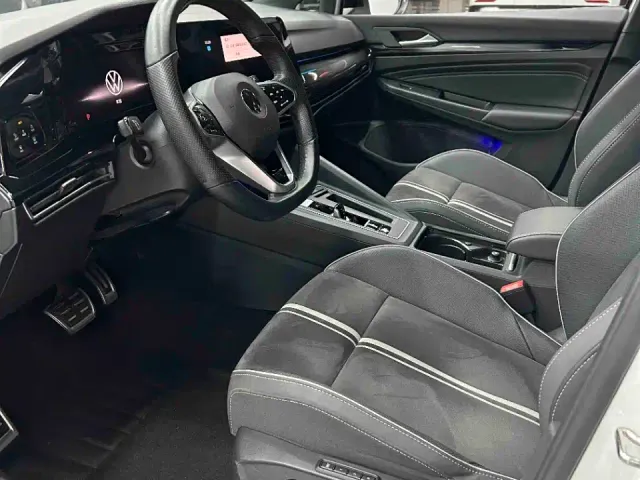 Volkswagen Golf — Фото автомобиля 7