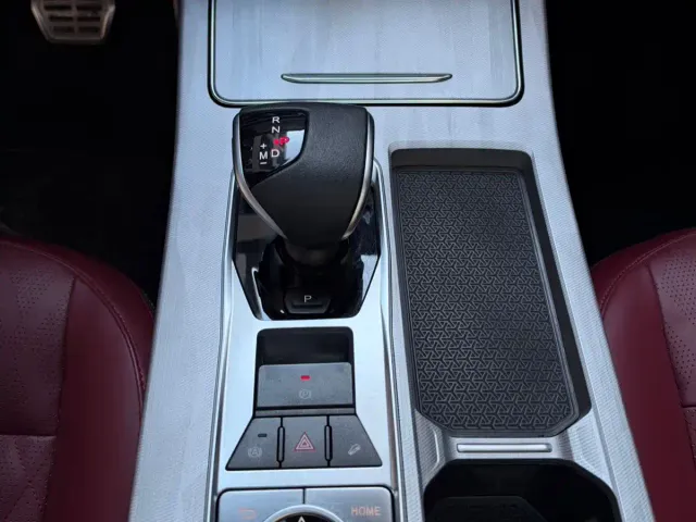Jetour X70 Plus — Фото автомобиля 15