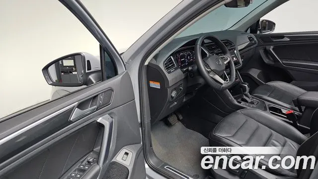Volkswagen Tiguan Tiguan 2 поколение 2.0 TDI Prestige — Фото автомобиля 7