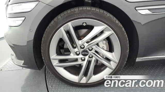 Genesis G80 Бензин 3.5 турбо AWD — Фото автомобиля 5