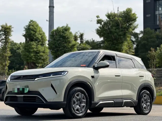 Фотография автомобиля — BYD Yuan UP