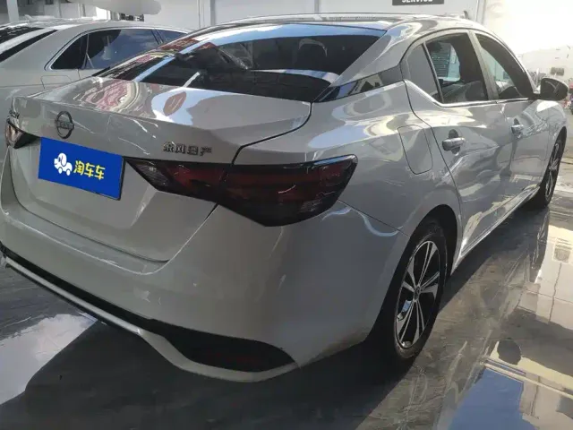 Nissan Sylphy — Фото автомобиля 3
