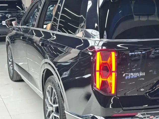 GAC Trumpchi GS8 — Фото автомобиля 7