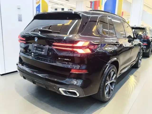 BMW X5 — Фото автомобиля 6