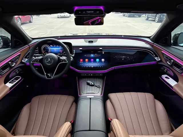 Mercedes-Benz E-Class — Фото автомобиля 7