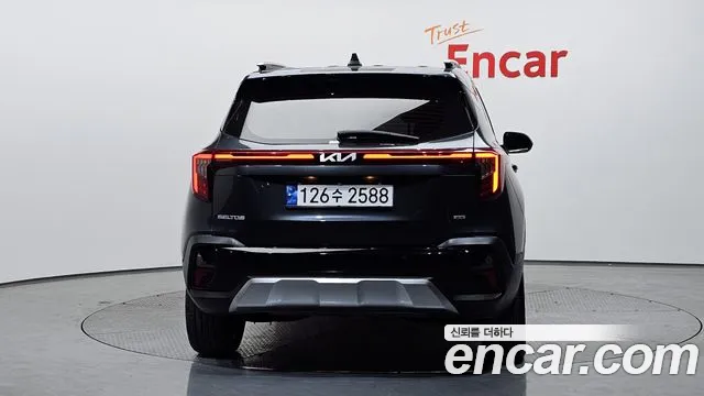 Kia Seltos — Фото автомобиля 4