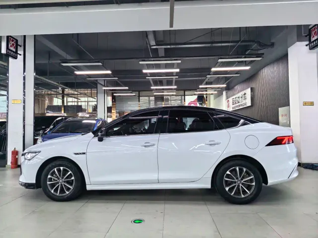 BYD Qin PLUS — Фото автомобиля 3