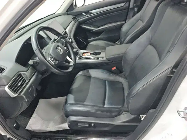 Honda Accord — Фото автомобиля 14