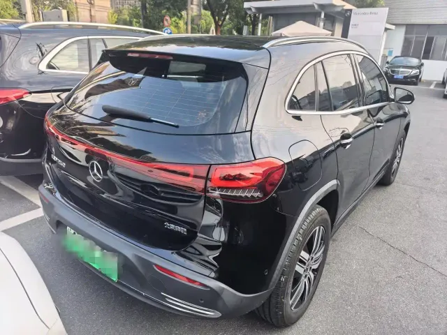 Mercedes-Benz EQA — Фото автомобиля 2