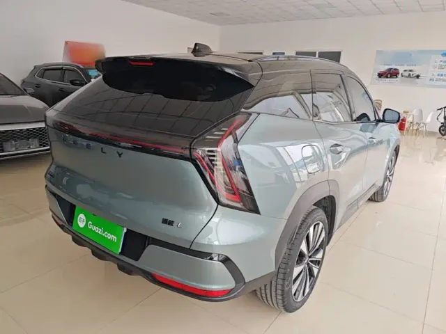 Geely Boyue L — Фото автомобиля 6