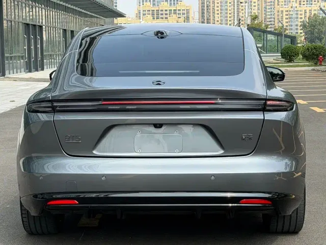Nio ET5 — Фото автомобиля 5