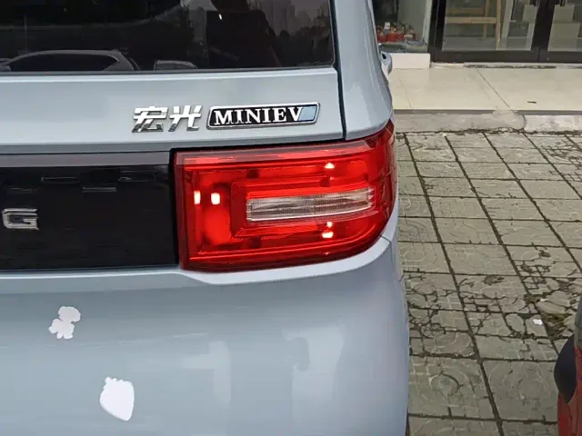 Wuling Hongguang Mini EV — Фото автомобиля 7
