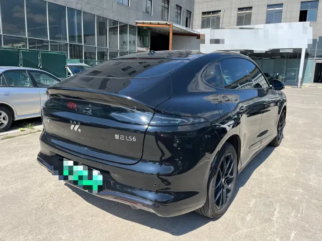 IM Motors LS6 — Фото автомобиля 7