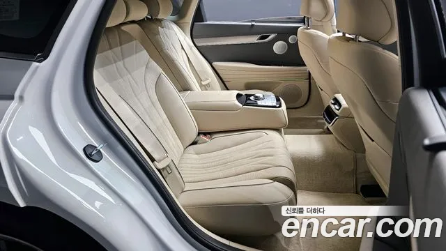 Genesis G80 Бензин 2.5 турбо AWD — Фото автомобиля 12