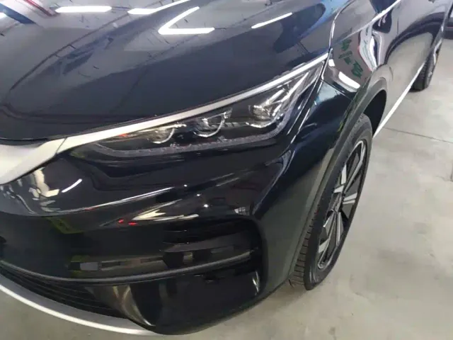 BYD Tang — Фото автомобиля 23