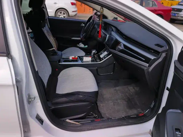 Chery Arrizo 5 — Фото автомобиля 8