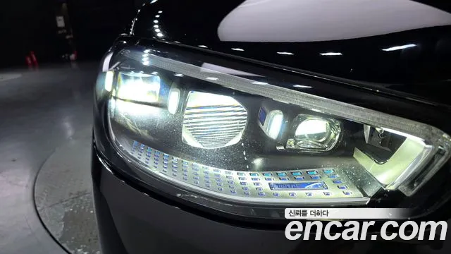 Mercedes-Benz S-Class — Фото автомобиля 21