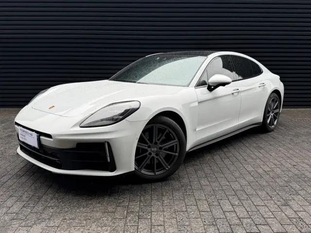 Фотография автомобиля — Porsche Panamera