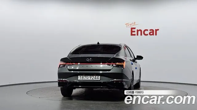 Hyundai AVANTE Avante (CN7) — Фото автомобиля 4
