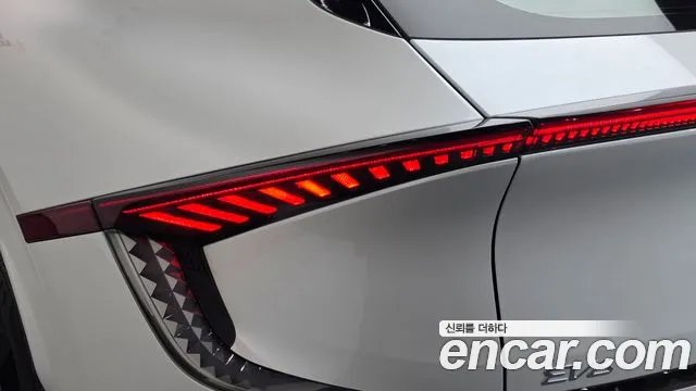 Kia EV6 — Фото автомобиля 8