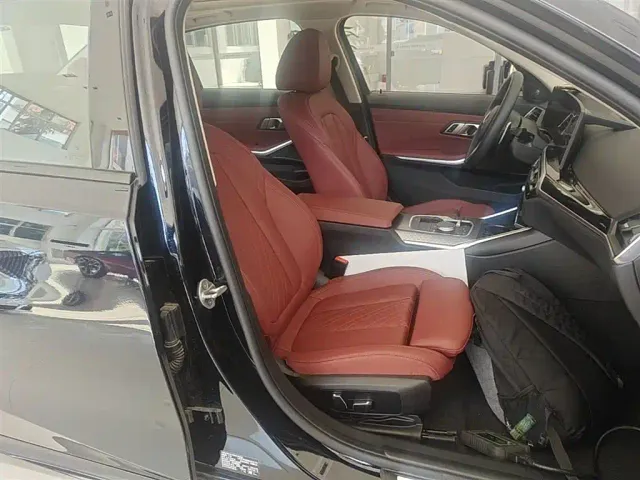 BMW 3 Series — Фото автомобиля 24